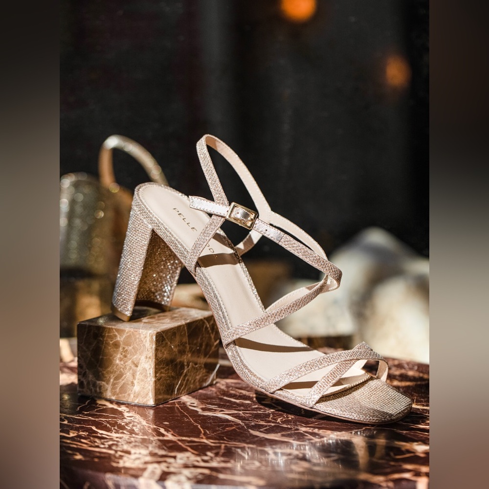 Pelle Moda Noreen Sandal